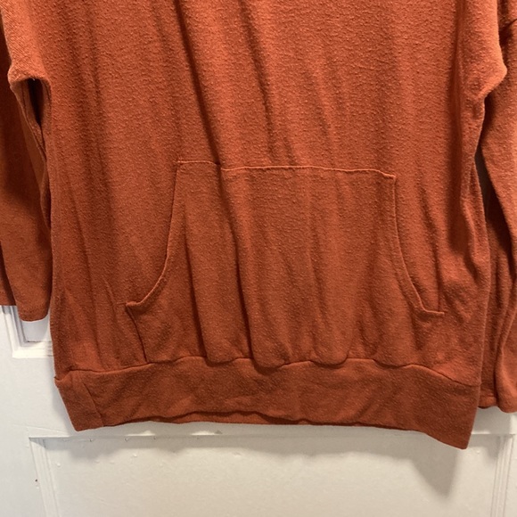 Gyft Sweater - Picture 5 of 14